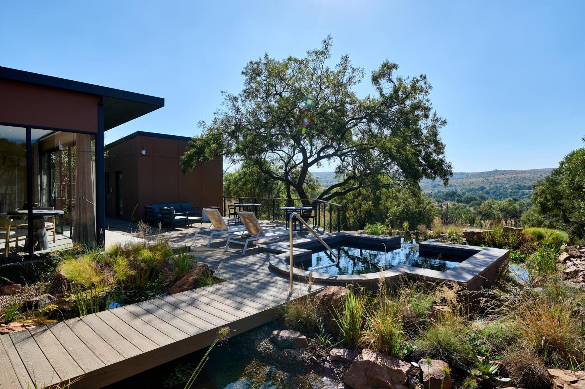 Cradle Boutique Hotel Lanseria Exterior photo